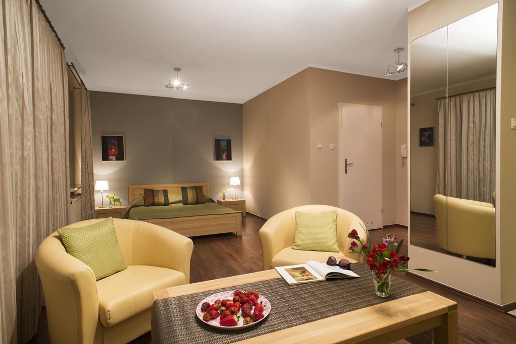 Apartamenty Tww Ochota ワルシャワ エクステリア 写真