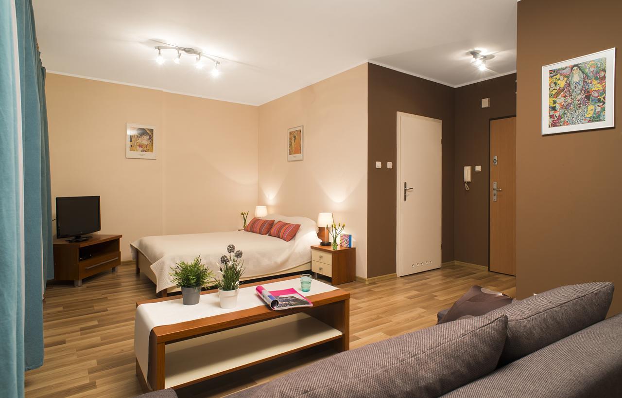 Apartamenty Tww Ochota ワルシャワ エクステリア 写真