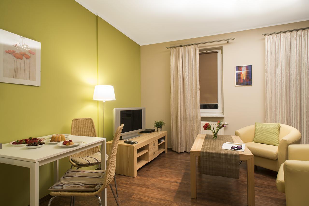 Apartamenty Tww Ochota ワルシャワ エクステリア 写真